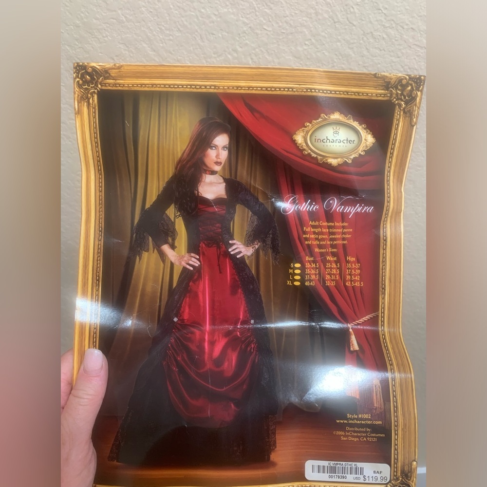 Women’s Vampire/Vampress Costume